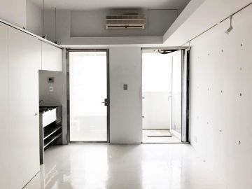 横浜市青葉区藤が丘の賃貸物件/透明感のある白いワンルーム