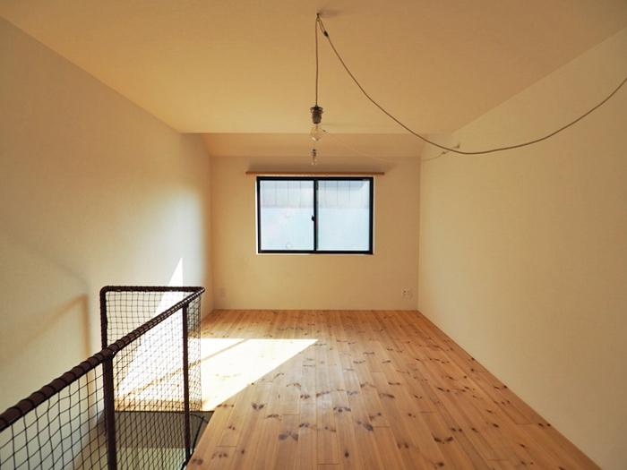 杉並区善福寺の賃貸物件/パインの無垢フローリングが気持ちのいい2階