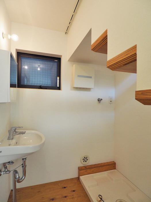 杉並区善福寺の賃貸物件/洗濯機置き場と洗面スペース