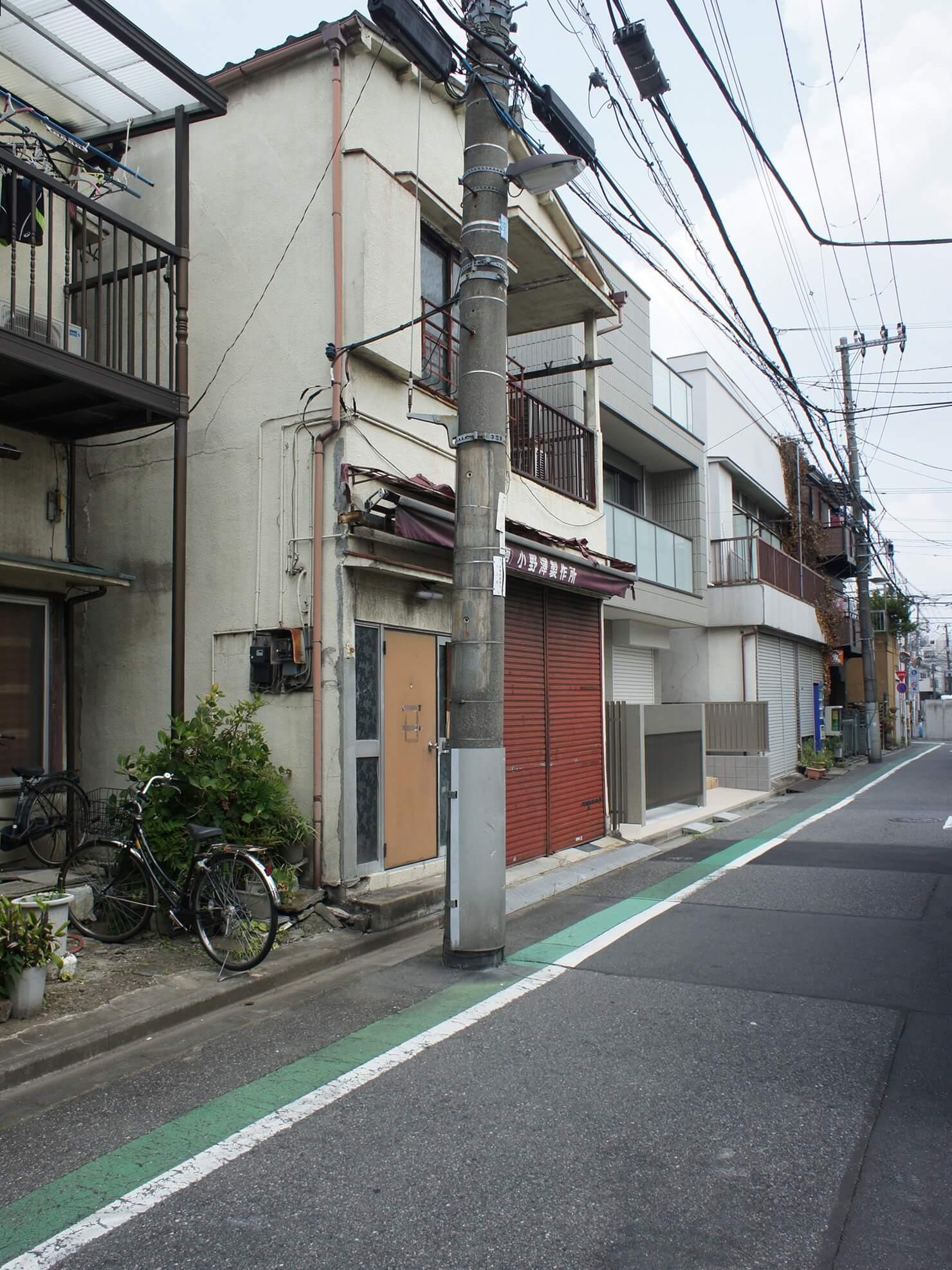 商店街まで約3分