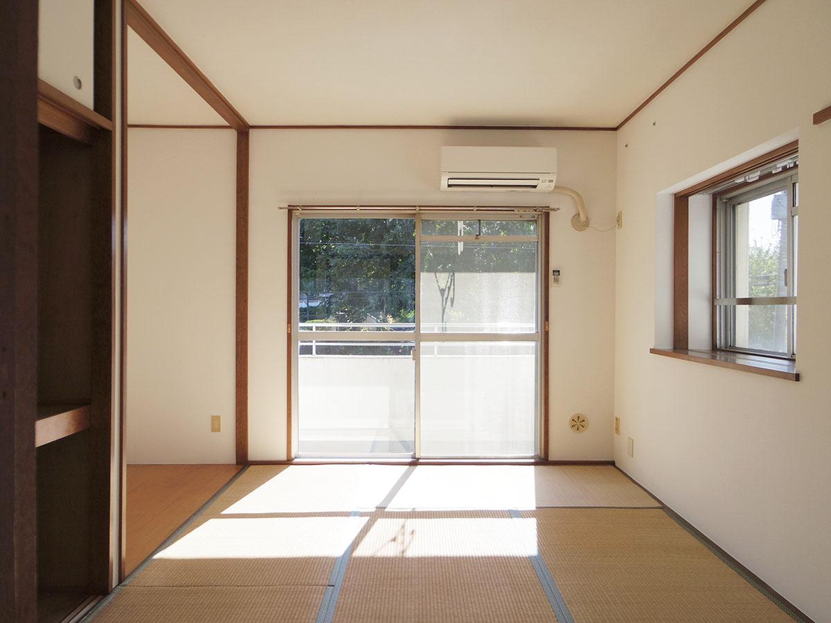 南側の和室。とにかく日当たりが良いのもこの部屋の特徴