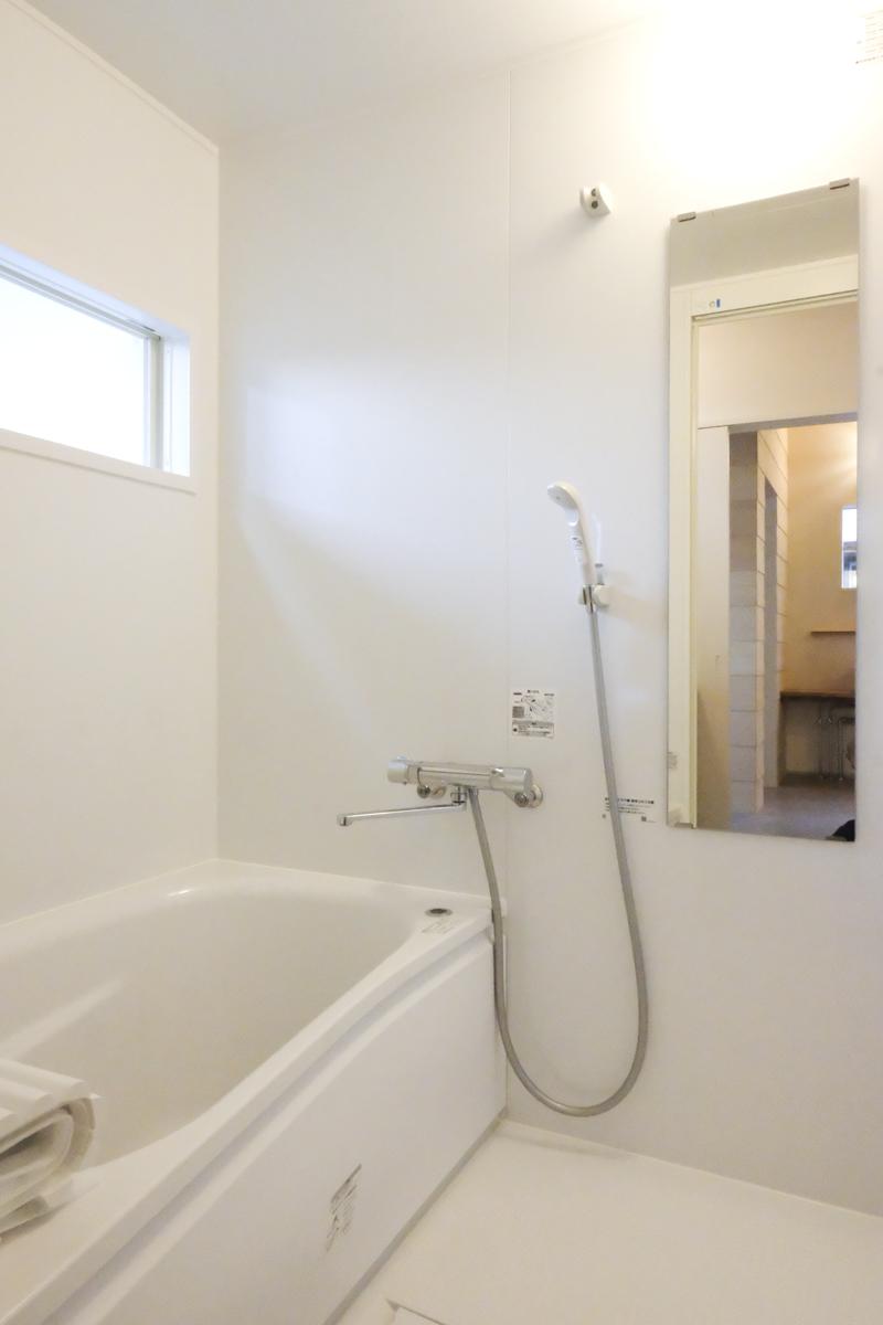 杉並区大宮の賃貸物件/浴室。共用です（新築竣工時写真）