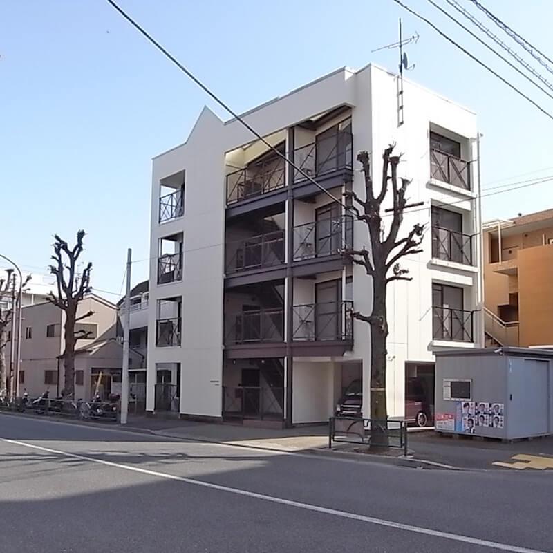 世田谷区若林の賃貸物件/白くて小ぶりな建物