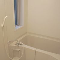 横浜市神奈川区入江の賃貸物件/窓付のユニットバス