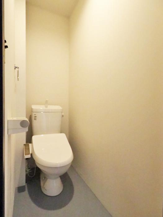 千代田区東神田の賃貸物件/トイレはウォシュレットつき