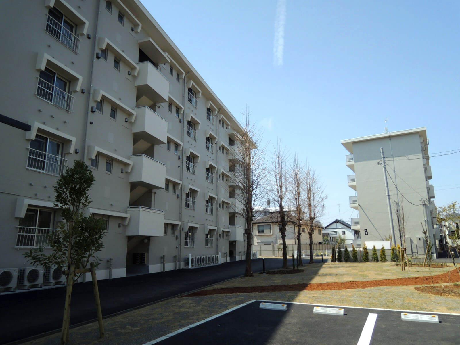 杉並区高円寺北の賃貸物件/ゆったりとした敷地に並ぶ2棟、今回の募集区画は奥のB棟です