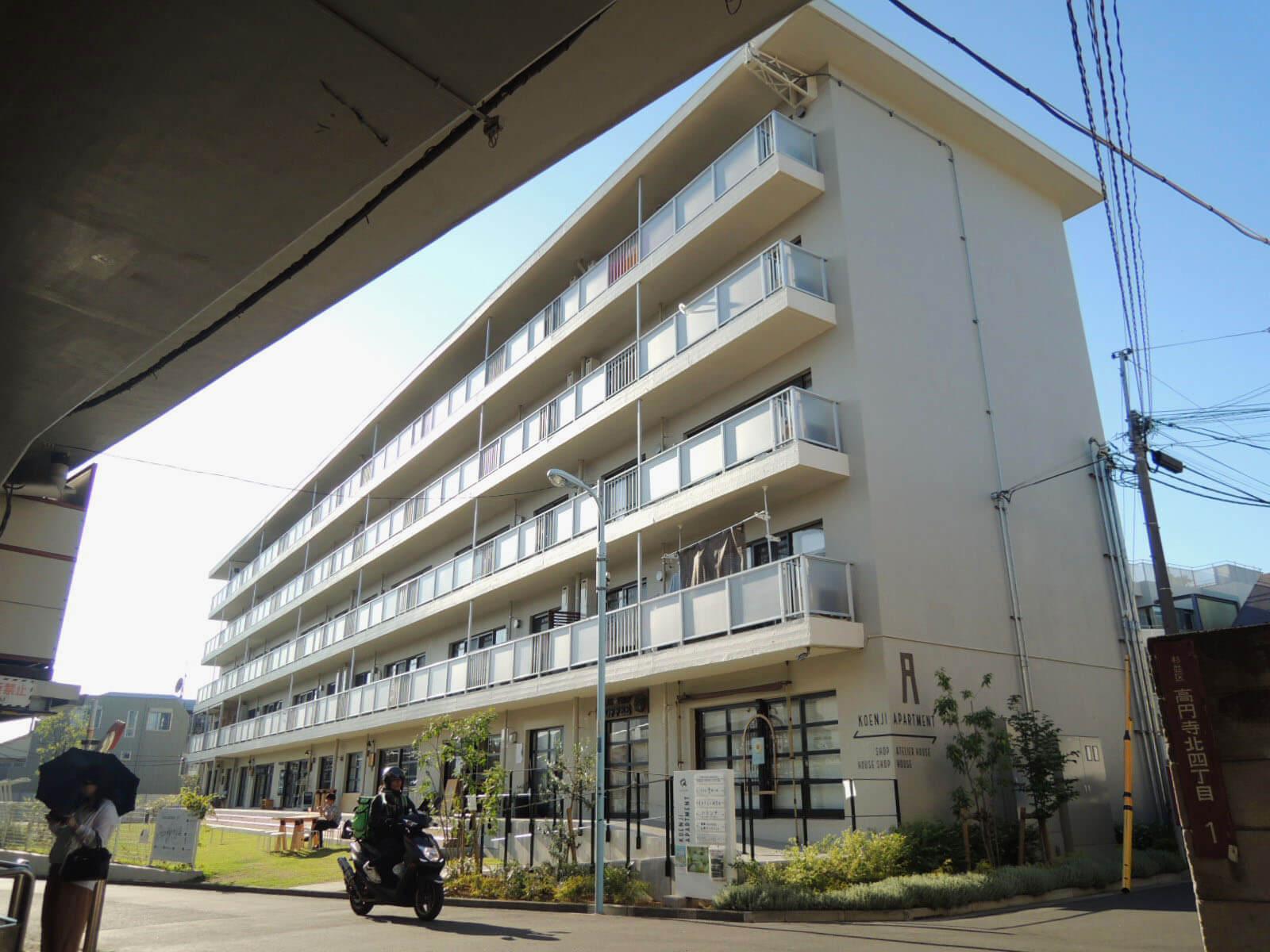 杉並区高円寺北の賃貸物件/こちらは手前入口側のA棟