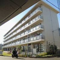 杉並区高円寺北の賃貸物件/こちらは手前入口側のA棟