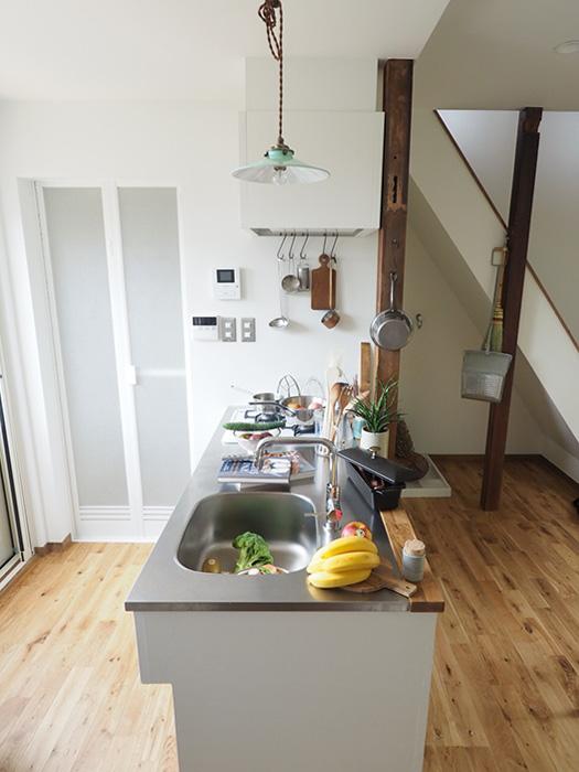 板橋区徳丸の賃貸物件/キッチンは造作のもの。コンロは2口あります