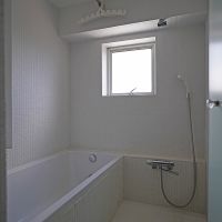 品川区上大崎の売買物件/清潔感のある浴室