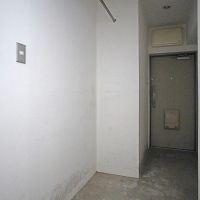 品川区上大崎の売買物件/玄関は広い土間