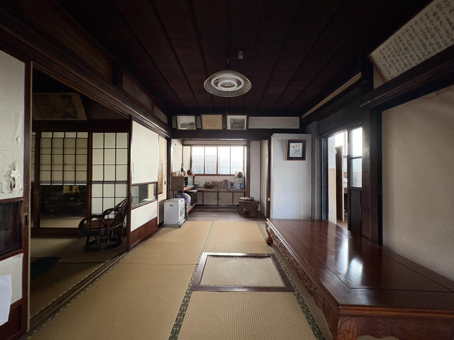 山形県東村山郡山辺町大字山辺の売買物件/店舗に併設された居住スペース。