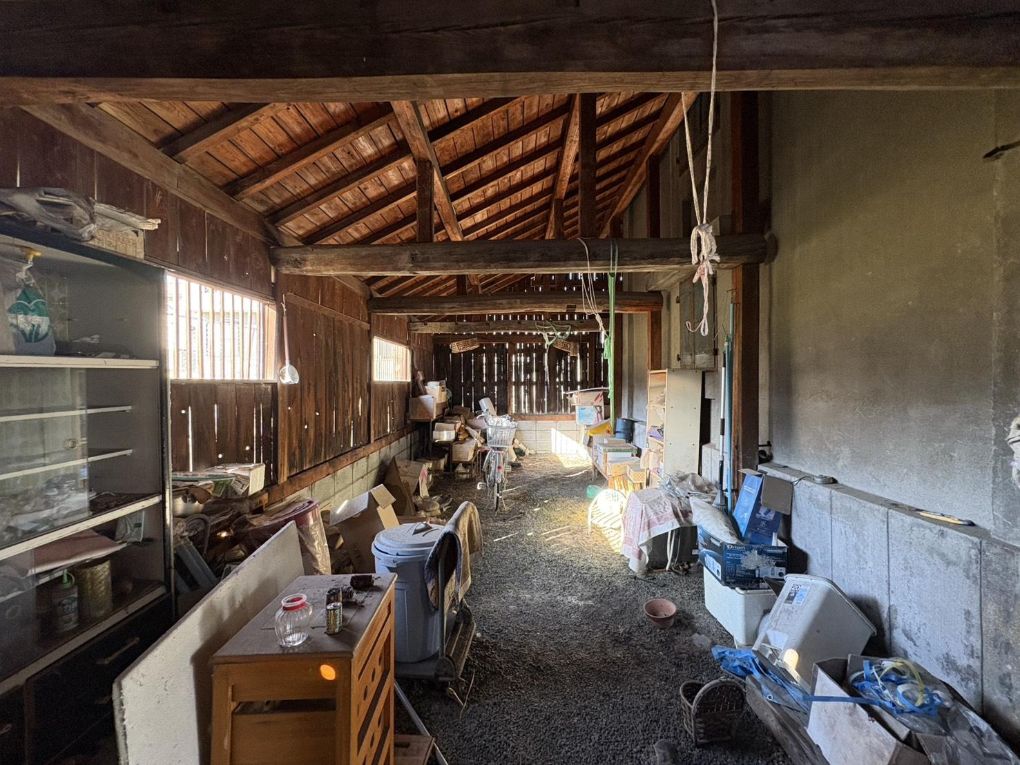 山形県東村山郡山辺町大字山辺の売買物件/建物裏手の物置スペース。