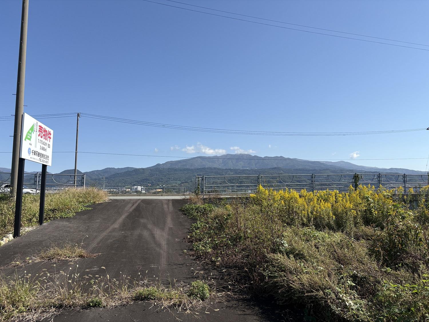 山形県山形市大字片谷地の売買物件/東側を見れば雄大な西蔵王の山並みが。