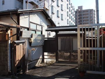 山形県山形市幸町の賃貸物件/ビル群の谷間に潜む、三の丸の古民家