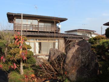 山形県東村山郡山辺町大字山辺の売買物件/余白と庭で暮らす、山辺の家