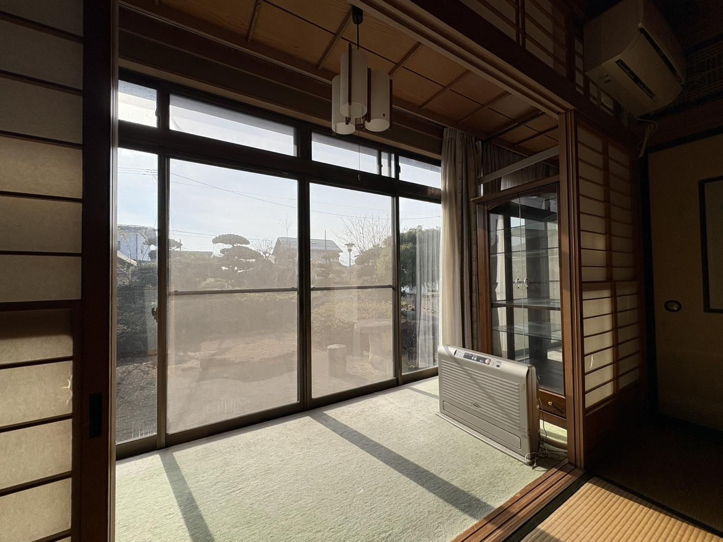 山形県東村山郡山辺町大字山辺の売買物件/縁側ごしに季節が流れていくのを眺める──そんな時間が、この家の本当の贅沢なのかもしれません。