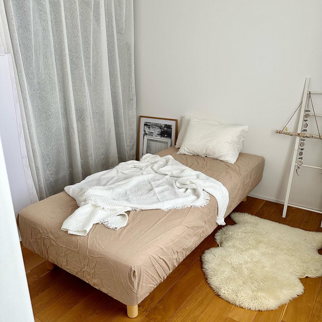シンプルで使いやすい♪無印良品の脚付きマットレスと木製ベッドをご