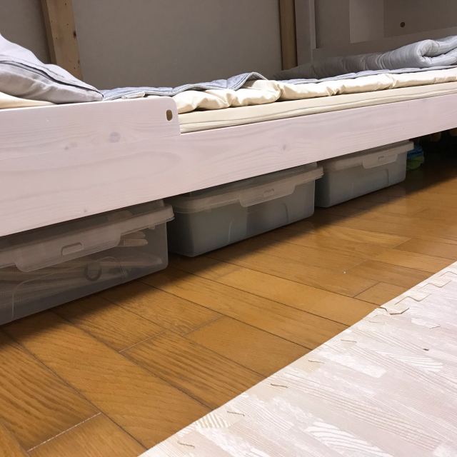 おすすめのベッド下収納選 無印良品や100均など Roomclip Mag 暮らしとインテリアのwebマガジン