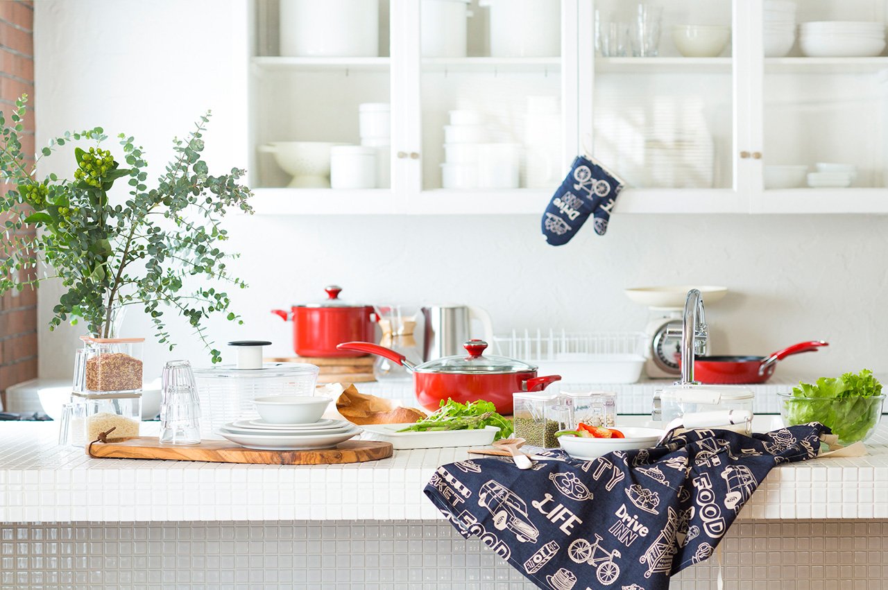 https://s3-ap-northeast-1.amazonaws.com/roomclip-mag/170113_212kitchenstore/01.jpg