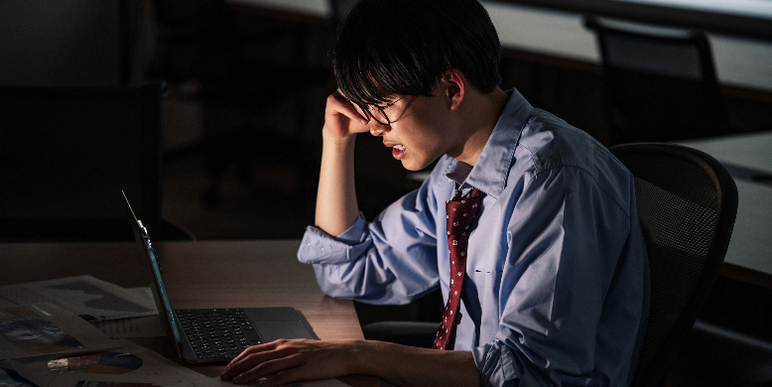 深夜残業とは？割増率・深夜手当の計算方法・計算時の注意点を解説
