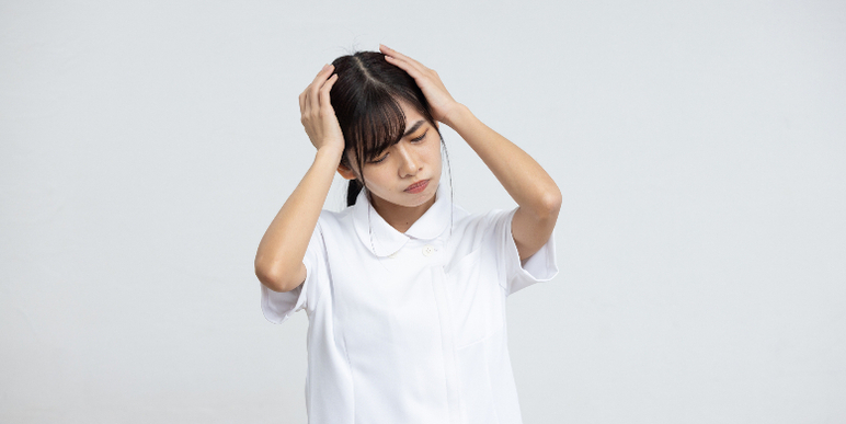 看護師がセクハラを受けたらどうするべき？対処法や相談先を解説