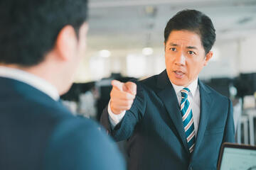 退職を裏切りだと怒られても辞めるべき？上司の心情や怒られたときの対処法を解説