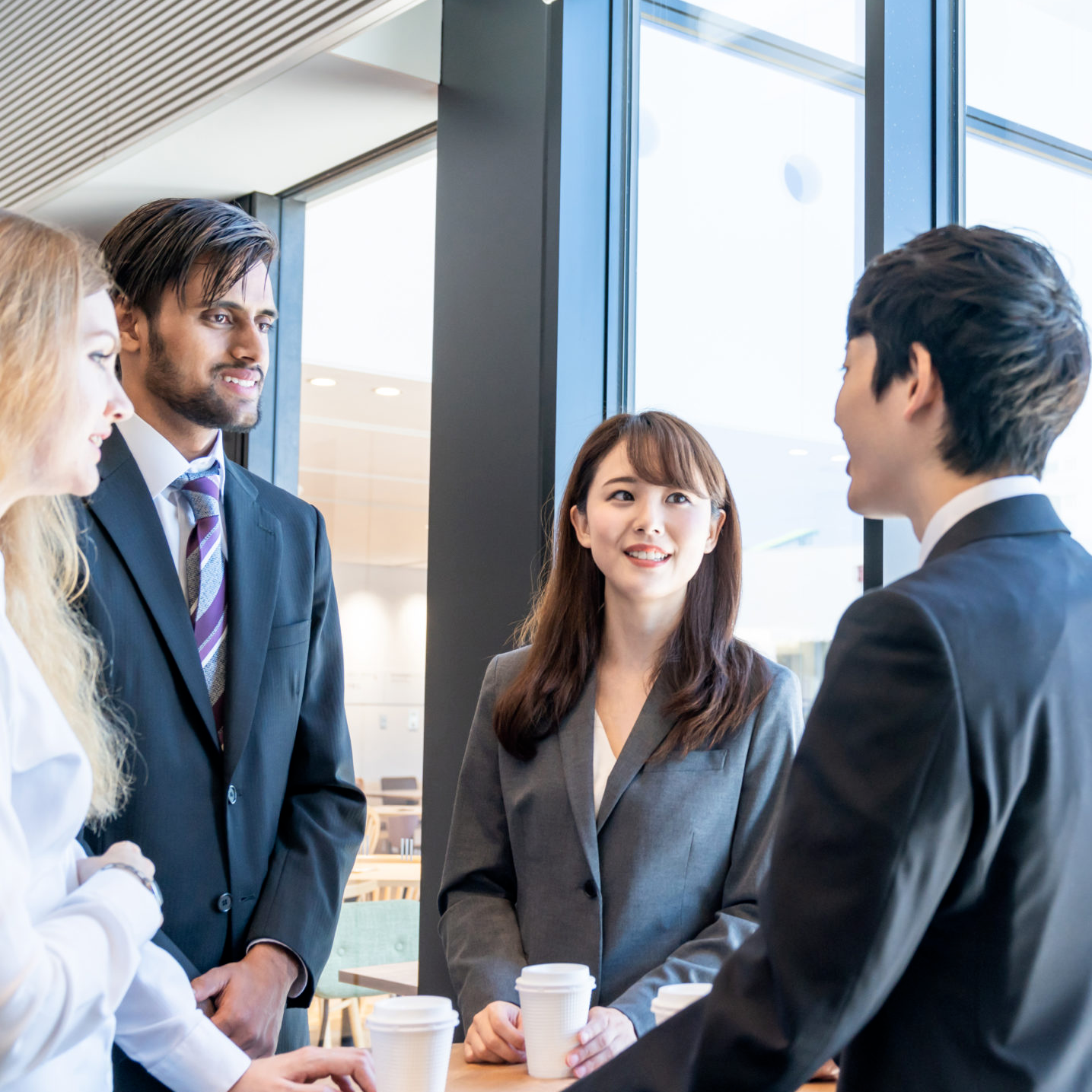 ビジネス英語と日常英会話の違いとは 使えるフレーズや例文を紹介 産経オンライン英会話plus