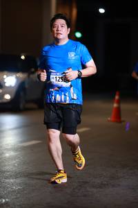 BIB: 1256
                            <button type="button" onclick="openModal(18654599)" class="btn btn-primary btn-sm float-right btn-popup" data-toggle="modal" data-target=".modal-high-quality">
                        <i class="fas fa-shopping-cart"></i> Add to Cart
                    </button>
                                            <button type="button" onclick="isThisMe(18654599, true)" class="btn btn-success btn-sm float-right btn-popup btn-isme hidden" data-toggle="tooltip" data-placement="bottom" title="นี่คือรูปของคุณใช่ไหม คลิกที่นี่เพื่อเอาเข้าอัลบั้ม">
                        <i class="fas fa-plus"></i> Add to album
                    </button>
                    <button type="button" onclick="isThisMe(18654599, false)" class="btn btn-warning btn-sm float-right btn-popup btn-isnotme hidden">
                        <i class="fas fa-ban"></i> Remove from album
                    </button>