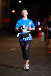 BIB: 128
                            <button type="button" onclick="openModal(18657576)" class="btn btn-primary btn-sm float-right btn-popup" data-toggle="modal" data-target=".modal-high-quality">
                        <i class="fas fa-shopping-cart"></i> Add to Cart
                    </button>
                                            <button type="button" onclick="isThisMe(18657576, true)" class="btn btn-success btn-sm float-right btn-popup btn-isme hidden" data-toggle="tooltip" data-placement="bottom" title="นี่คือรูปของคุณใช่ไหม คลิกที่นี่เพื่อเอาเข้าอัลบั้ม">
                        <i class="fas fa-plus"></i> Add to album
                    </button>
                    <button type="button" onclick="isThisMe(18657576, false)" class="btn btn-warning btn-sm float-right btn-popup btn-isnotme hidden">
                        <i class="fas fa-ban"></i> Remove from album
                    </button>