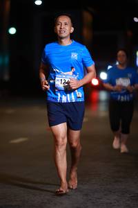 BIB: 124
                            <button type="button" onclick="openModal(18660444)" class="btn btn-primary btn-sm float-right btn-popup" data-toggle="modal" data-target=".modal-high-quality">
                        <i class="fas fa-shopping-cart"></i> Add to Cart
                    </button>
                                            <button type="button" onclick="isThisMe(18660444, true)" class="btn btn-success btn-sm float-right btn-popup btn-isme hidden" data-toggle="tooltip" data-placement="bottom" title="นี่คือรูปของคุณใช่ไหม คลิกที่นี่เพื่อเอาเข้าอัลบั้ม">
                        <i class="fas fa-plus"></i> Add to album
                    </button>
                    <button type="button" onclick="isThisMe(18660444, false)" class="btn btn-warning btn-sm float-right btn-popup btn-isnotme hidden">
                        <i class="fas fa-ban"></i> Remove from album
                    </button>