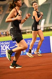 BIB: 171
                            <button type="button" onclick="openModal(18721544)" class="btn btn-primary btn-sm float-right btn-popup" data-toggle="modal" data-target=".modal-high-quality">
                        <i class="fas fa-shopping-cart"></i> Add to Cart
                    </button>
                                            <button type="button" onclick="isThisMe(18721544, true)" class="btn btn-success btn-sm float-right btn-popup btn-isme hidden" data-toggle="tooltip" data-placement="bottom" title="นี่คือรูปของคุณใช่ไหม คลิกที่นี่เพื่อเอาเข้าอัลบั้ม">
                        <i class="fas fa-plus"></i> Add to album
                    </button>
                    <button type="button" onclick="isThisMe(18721544, false)" class="btn btn-warning btn-sm float-right btn-popup btn-isnotme hidden">
                        <i class="fas fa-ban"></i> Remove from album
                    </button>