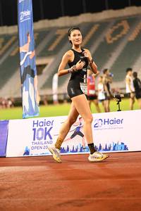 BIB: 201, 772
                            <button type="button" onclick="openModal(18721519)" class="btn btn-primary btn-sm float-right btn-popup" data-toggle="modal" data-target=".modal-high-quality">
                        <i class="fas fa-shopping-cart"></i> Add to Cart
                    </button>
                                            <button type="button" onclick="isThisMe(18721519, true)" class="btn btn-success btn-sm float-right btn-popup btn-isme hidden" data-toggle="tooltip" data-placement="bottom" title="นี่คือรูปของคุณใช่ไหม คลิกที่นี่เพื่อเอาเข้าอัลบั้ม">
                        <i class="fas fa-plus"></i> Add to album
                    </button>
                    <button type="button" onclick="isThisMe(18721519, false)" class="btn btn-warning btn-sm float-right btn-popup btn-isnotme hidden">
                        <i class="fas fa-ban"></i> Remove from album
                    </button>