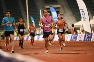 BIB: 12023, 11834, 1921, 12944
                            <button type="button" onclick="openModal(18698748)" class="btn btn-primary btn-sm float-right btn-popup" data-toggle="modal" data-target=".modal-high-quality">
                        <i class="fas fa-shopping-cart"></i> Add to Cart
                    </button>
                                            <button type="button" onclick="isThisMe(18698748, true)" class="btn btn-success btn-sm float-right btn-popup btn-isme hidden" data-toggle="tooltip" data-placement="bottom" title="นี่คือรูปของคุณใช่ไหม คลิกที่นี่เพื่อเอาเข้าอัลบั้ม">
                        <i class="fas fa-plus"></i> Add to album
                    </button>
                    <button type="button" onclick="isThisMe(18698748, false)" class="btn btn-warning btn-sm float-right btn-popup btn-isnotme hidden">
                        <i class="fas fa-ban"></i> Remove from album
                    </button>