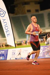 BIB: 42033
                            <button type="button" onclick="openModal(18700139)" class="btn btn-primary btn-sm float-right btn-popup" data-toggle="modal" data-target=".modal-high-quality">
                        <i class="fas fa-shopping-cart"></i> Add to Cart
                    </button>
                                            <button type="button" onclick="isThisMe(18700139, true)" class="btn btn-success btn-sm float-right btn-popup btn-isme hidden" data-toggle="tooltip" data-placement="bottom" title="นี่คือรูปของคุณใช่ไหม คลิกที่นี่เพื่อเอาเข้าอัลบั้ม">
                        <i class="fas fa-plus"></i> Add to album
                    </button>
                    <button type="button" onclick="isThisMe(18700139, false)" class="btn btn-warning btn-sm float-right btn-popup btn-isnotme hidden">
                        <i class="fas fa-ban"></i> Remove from album
                    </button>