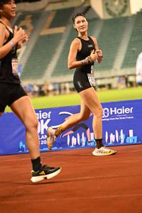 BIB: 120, 511
                            <button type="button" onclick="openModal(18721502)" class="btn btn-primary btn-sm float-right btn-popup" data-toggle="modal" data-target=".modal-high-quality">
                        <i class="fas fa-shopping-cart"></i> Add to Cart
                    </button>
                                            <button type="button" onclick="isThisMe(18721502, true)" class="btn btn-success btn-sm float-right btn-popup btn-isme hidden" data-toggle="tooltip" data-placement="bottom" title="นี่คือรูปของคุณใช่ไหม คลิกที่นี่เพื่อเอาเข้าอัลบั้ม">
                        <i class="fas fa-plus"></i> Add to album
                    </button>
                    <button type="button" onclick="isThisMe(18721502, false)" class="btn btn-warning btn-sm float-right btn-popup btn-isnotme hidden">
                        <i class="fas fa-ban"></i> Remove from album
                    </button>