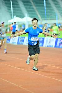 BIB: 12330
                            <button type="button" onclick="openModal(18718316)" class="btn btn-primary btn-sm float-right btn-popup" data-toggle="modal" data-target=".modal-high-quality">
                        <i class="fas fa-shopping-cart"></i> Add to Cart
                    </button>
                                            <button type="button" onclick="isThisMe(18718316, true)" class="btn btn-success btn-sm float-right btn-popup btn-isme hidden" data-toggle="tooltip" data-placement="bottom" title="นี่คือรูปของคุณใช่ไหม คลิกที่นี่เพื่อเอาเข้าอัลบั้ม">
                        <i class="fas fa-plus"></i> Add to album
                    </button>
                    <button type="button" onclick="isThisMe(18718316, false)" class="btn btn-warning btn-sm float-right btn-popup btn-isnotme hidden">
                        <i class="fas fa-ban"></i> Remove from album
                    </button>