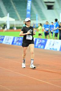 BIB: 125
                            <button type="button" onclick="openModal(18718525)" class="btn btn-primary btn-sm float-right btn-popup" data-toggle="modal" data-target=".modal-high-quality">
                        <i class="fas fa-shopping-cart"></i> Add to Cart
                    </button>
                                            <button type="button" onclick="isThisMe(18718525, true)" class="btn btn-success btn-sm float-right btn-popup btn-isme hidden" data-toggle="tooltip" data-placement="bottom" title="นี่คือรูปของคุณใช่ไหม คลิกที่นี่เพื่อเอาเข้าอัลบั้ม">
                        <i class="fas fa-plus"></i> Add to album
                    </button>
                    <button type="button" onclick="isThisMe(18718525, false)" class="btn btn-warning btn-sm float-right btn-popup btn-isnotme hidden">
                        <i class="fas fa-ban"></i> Remove from album
                    </button>