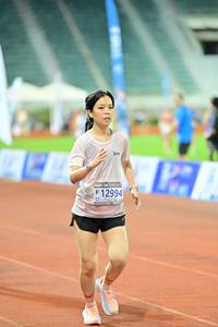 BIB: 12994
                            <button type="button" onclick="openModal(18717963)" class="btn btn-primary btn-sm float-right btn-popup" data-toggle="modal" data-target=".modal-high-quality">
                        <i class="fas fa-shopping-cart"></i> Add to Cart
                    </button>
                                            <button type="button" onclick="isThisMe(18717963, true)" class="btn btn-success btn-sm float-right btn-popup btn-isme hidden" data-toggle="tooltip" data-placement="bottom" title="นี่คือรูปของคุณใช่ไหม คลิกที่นี่เพื่อเอาเข้าอัลบั้ม">
                        <i class="fas fa-plus"></i> Add to album
                    </button>
                    <button type="button" onclick="isThisMe(18717963, false)" class="btn btn-warning btn-sm float-right btn-popup btn-isnotme hidden">
                        <i class="fas fa-ban"></i> Remove from album
                    </button>