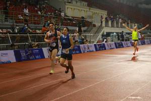 BIB: 1861, 0000, 88511, 651
                            <button type="button" onclick="openModal(18712641)" class="btn btn-primary btn-sm float-right btn-popup" data-toggle="modal" data-target=".modal-high-quality">
                        <i class="fas fa-shopping-cart"></i> Add to Cart
                    </button>
                                            <button type="button" onclick="isThisMe(18712641, true)" class="btn btn-success btn-sm float-right btn-popup btn-isme hidden" data-toggle="tooltip" data-placement="bottom" title="นี่คือรูปของคุณใช่ไหม คลิกที่นี่เพื่อเอาเข้าอัลบั้ม">
                        <i class="fas fa-plus"></i> Add to album
                    </button>
                    <button type="button" onclick="isThisMe(18712641, false)" class="btn btn-warning btn-sm float-right btn-popup btn-isnotme hidden">
                        <i class="fas fa-ban"></i> Remove from album
                    </button>