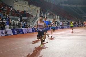 BIB: 11500
                            <button type="button" onclick="openModal(18712583)" class="btn btn-primary btn-sm float-right btn-popup" data-toggle="modal" data-target=".modal-high-quality">
                        <i class="fas fa-shopping-cart"></i> Add to Cart
                    </button>
                                            <button type="button" onclick="isThisMe(18712583, true)" class="btn btn-success btn-sm float-right btn-popup btn-isme hidden" data-toggle="tooltip" data-placement="bottom" title="นี่คือรูปของคุณใช่ไหม คลิกที่นี่เพื่อเอาเข้าอัลบั้ม">
                        <i class="fas fa-plus"></i> Add to album
                    </button>
                    <button type="button" onclick="isThisMe(18712583, false)" class="btn btn-warning btn-sm float-right btn-popup btn-isnotme hidden">
                        <i class="fas fa-ban"></i> Remove from album
                    </button>