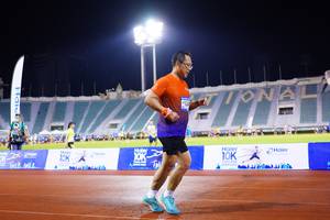 BIB: 124, 2002
                            <button type="button" onclick="openModal(18776870)" class="btn btn-primary btn-sm float-right btn-popup" data-toggle="modal" data-target=".modal-high-quality">
                        <i class="fas fa-shopping-cart"></i> Add to Cart
                    </button>
                                            <button type="button" onclick="isThisMe(18776870, true)" class="btn btn-success btn-sm float-right btn-popup btn-isme hidden" data-toggle="tooltip" data-placement="bottom" title="นี่คือรูปของคุณใช่ไหม คลิกที่นี่เพื่อเอาเข้าอัลบั้ม">
                        <i class="fas fa-plus"></i> Add to album
                    </button>
                    <button type="button" onclick="isThisMe(18776870, false)" class="btn btn-warning btn-sm float-right btn-popup btn-isnotme hidden">
                        <i class="fas fa-ban"></i> Remove from album
                    </button>