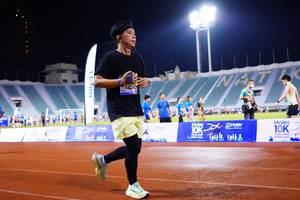 BIB: 1250, 2022
                            <button type="button" onclick="openModal(18777797)" class="btn btn-primary btn-sm float-right btn-popup" data-toggle="modal" data-target=".modal-high-quality">
                        <i class="fas fa-shopping-cart"></i> Add to Cart
                    </button>
                                            <button type="button" onclick="isThisMe(18777797, true)" class="btn btn-success btn-sm float-right btn-popup btn-isme hidden" data-toggle="tooltip" data-placement="bottom" title="นี่คือรูปของคุณใช่ไหม คลิกที่นี่เพื่อเอาเข้าอัลบั้ม">
                        <i class="fas fa-plus"></i> Add to album
                    </button>
                    <button type="button" onclick="isThisMe(18777797, false)" class="btn btn-warning btn-sm float-right btn-popup btn-isnotme hidden">
                        <i class="fas fa-ban"></i> Remove from album
                    </button>