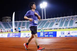 BIB: 122, 2002
                            <button type="button" onclick="openModal(18777716)" class="btn btn-primary btn-sm float-right btn-popup" data-toggle="modal" data-target=".modal-high-quality">
                        <i class="fas fa-shopping-cart"></i> Add to Cart
                    </button>
                                            <button type="button" onclick="isThisMe(18777716, true)" class="btn btn-success btn-sm float-right btn-popup btn-isme hidden" data-toggle="tooltip" data-placement="bottom" title="นี่คือรูปของคุณใช่ไหม คลิกที่นี่เพื่อเอาเข้าอัลบั้ม">
                        <i class="fas fa-plus"></i> Add to album
                    </button>
                    <button type="button" onclick="isThisMe(18777716, false)" class="btn btn-warning btn-sm float-right btn-popup btn-isnotme hidden">
                        <i class="fas fa-ban"></i> Remove from album
                    </button>