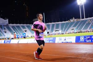 BIB: 1309, 2002
                            <button type="button" onclick="openModal(18777225)" class="btn btn-primary btn-sm float-right btn-popup" data-toggle="modal" data-target=".modal-high-quality">
                        <i class="fas fa-shopping-cart"></i> Add to Cart
                    </button>
                                            <button type="button" onclick="isThisMe(18777225, true)" class="btn btn-success btn-sm float-right btn-popup btn-isme hidden" data-toggle="tooltip" data-placement="bottom" title="นี่คือรูปของคุณใช่ไหม คลิกที่นี่เพื่อเอาเข้าอัลบั้ม">
                        <i class="fas fa-plus"></i> Add to album
                    </button>
                    <button type="button" onclick="isThisMe(18777225, false)" class="btn btn-warning btn-sm float-right btn-popup btn-isnotme hidden">
                        <i class="fas fa-ban"></i> Remove from album
                    </button>