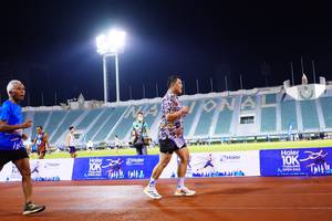 BIB: 2002, 2707, 022, 2022
                            <button type="button" onclick="openModal(18777785)" class="btn btn-primary btn-sm float-right btn-popup" data-toggle="modal" data-target=".modal-high-quality">
                        <i class="fas fa-shopping-cart"></i> Add to Cart
                    </button>
                                            <button type="button" onclick="isThisMe(18777785, true)" class="btn btn-success btn-sm float-right btn-popup btn-isme hidden" data-toggle="tooltip" data-placement="bottom" title="นี่คือรูปของคุณใช่ไหม คลิกที่นี่เพื่อเอาเข้าอัลบั้ม">
                        <i class="fas fa-plus"></i> Add to album
                    </button>
                    <button type="button" onclick="isThisMe(18777785, false)" class="btn btn-warning btn-sm float-right btn-popup btn-isnotme hidden">
                        <i class="fas fa-ban"></i> Remove from album
                    </button>