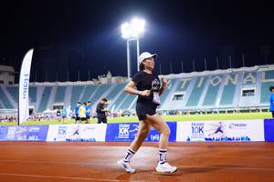 BIB: 2002
                            <button type="button" onclick="openModal(18777615)" class="btn btn-primary btn-sm float-right btn-popup" data-toggle="modal" data-target=".modal-high-quality">
                        <i class="fas fa-shopping-cart"></i> Add to Cart
                    </button>
                                            <button type="button" onclick="isThisMe(18777615, true)" class="btn btn-success btn-sm float-right btn-popup btn-isme hidden" data-toggle="tooltip" data-placement="bottom" title="นี่คือรูปของคุณใช่ไหม คลิกที่นี่เพื่อเอาเข้าอัลบั้ม">
                        <i class="fas fa-plus"></i> Add to album
                    </button>
                    <button type="button" onclick="isThisMe(18777615, false)" class="btn btn-warning btn-sm float-right btn-popup btn-isnotme hidden">
                        <i class="fas fa-ban"></i> Remove from album
                    </button>