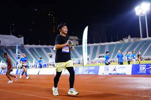 BIB: 12505, 2012
                            <button type="button" onclick="openModal(18777796)" class="btn btn-primary btn-sm float-right btn-popup" data-toggle="modal" data-target=".modal-high-quality">
                        <i class="fas fa-shopping-cart"></i> Add to Cart
                    </button>
                                            <button type="button" onclick="isThisMe(18777796, true)" class="btn btn-success btn-sm float-right btn-popup btn-isme hidden" data-toggle="tooltip" data-placement="bottom" title="นี่คือรูปของคุณใช่ไหม คลิกที่นี่เพื่อเอาเข้าอัลบั้ม">
                        <i class="fas fa-plus"></i> Add to album
                    </button>
                    <button type="button" onclick="isThisMe(18777796, false)" class="btn btn-warning btn-sm float-right btn-popup btn-isnotme hidden">
                        <i class="fas fa-ban"></i> Remove from album
                    </button>