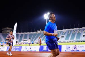 BIB: 1011, 2522
                            <button type="button" onclick="openModal(18777782)" class="btn btn-primary btn-sm float-right btn-popup" data-toggle="modal" data-target=".modal-high-quality">
                        <i class="fas fa-shopping-cart"></i> Add to Cart
                    </button>
                                            <button type="button" onclick="isThisMe(18777782, true)" class="btn btn-success btn-sm float-right btn-popup btn-isme hidden" data-toggle="tooltip" data-placement="bottom" title="นี่คือรูปของคุณใช่ไหม คลิกที่นี่เพื่อเอาเข้าอัลบั้ม">
                        <i class="fas fa-plus"></i> Add to album
                    </button>
                    <button type="button" onclick="isThisMe(18777782, false)" class="btn btn-warning btn-sm float-right btn-popup btn-isnotme hidden">
                        <i class="fas fa-ban"></i> Remove from album
                    </button>