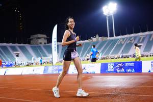 BIB: 1282
                            <button type="button" onclick="openModal(18777353)" class="btn btn-primary btn-sm float-right btn-popup" data-toggle="modal" data-target=".modal-high-quality">
                        <i class="fas fa-shopping-cart"></i> Add to Cart
                    </button>
                                            <button type="button" onclick="isThisMe(18777353, true)" class="btn btn-success btn-sm float-right btn-popup btn-isme hidden" data-toggle="tooltip" data-placement="bottom" title="นี่คือรูปของคุณใช่ไหม คลิกที่นี่เพื่อเอาเข้าอัลบั้ม">
                        <i class="fas fa-plus"></i> Add to album
                    </button>
                    <button type="button" onclick="isThisMe(18777353, false)" class="btn btn-warning btn-sm float-right btn-popup btn-isnotme hidden">
                        <i class="fas fa-ban"></i> Remove from album
                    </button>